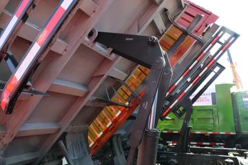 ���� ����ES3 130���� 4X2 3.8����ж��ͼƬ