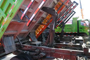 ���� ����ES3 130���� 4X2 3.8����ж��ͼƬ