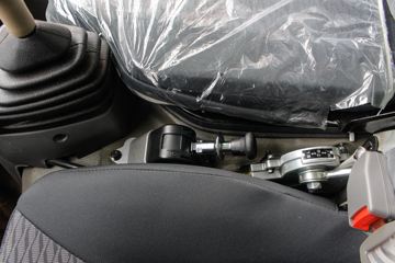 ���� ����F7 95���� 4X2 4.2��������ж��(����)(EQ3041S3GDF)ͼƬ