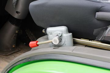 ���� ����F7 95���� 4X2 4.2��������ж��(����)(EQ3041S3GDF)ͼƬ