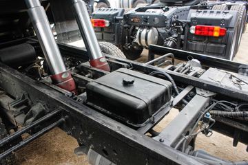 ���� ����F7 95���� 4X2 4.2��������ж��(����)(EQ3041S3GDF)ͼƬ