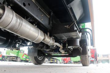 ���� ����F7 95���� 4X2 4.2��������ж��(����)(EQ3041S3GDF)ͼƬ