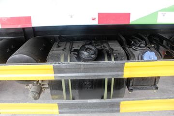 ���� ����F7 95���� 4X2 4.2��������ж��(����)(EQ3041S3GDF)ͼƬ