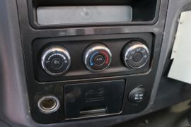 德龙L3000&nbsp;电动垃圾车驾驶室图片