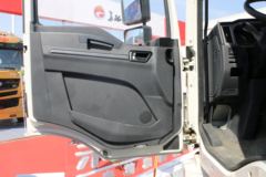 陕汽重卡 德龙L3000 4X2纯电动车厢可卸式垃圾车(金鸽牌)(YZT5180ZXXSXBEV)404kWh