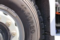 陕汽重卡 德龙L3000 4X2纯电动车厢可卸式垃圾车(金鸽牌)(YZT5180ZXXSXBEV)404kWh