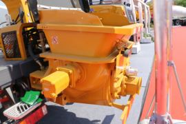 重汽豪沃底盘 泵车 泵车外观                                                图片