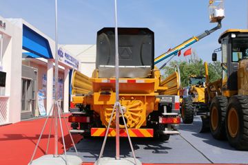 重汽豪沃底盘 泵车&nbsp;泵车外观                                                图片