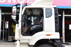 中国重汽 豪瀚N5G中卡 210马力 4X2 7.75米厢式载货车底盘(ZZ5185XXYK5613E1)