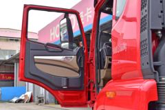 中国重汽 豪瀚N5G重卡 340马力 8X4 9.5米栏板载货车底盘(ZZ1315N4663E1)