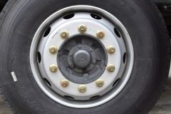 中国重汽 豪瀚N5G重卡 340马力 8X4 9.5米栏板载货车底盘(ZZ1315N4663E1)