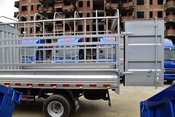 ���� K23 1.5L 110���� 3.3�׵��Ų�դʽ΢��(KMC5035CCYQ32D5)ͼƬ