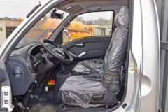 凯马 锐航X1 1.5L 110马力 3.93米单排厢式微卡(KMC5033XXYHQ32D5)