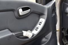 凯马 锐航X1 1.5L 110马力 3.93米单排厢式微卡(KMC5033XXYHQ32D5)