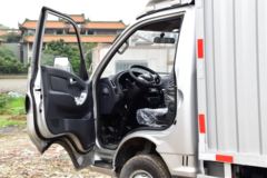 凯马 锐航X1 1.5L 110马力 3.93米单排厢式微卡(KMC5033XXYHQ32D5)