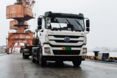 比亚迪 Q1 31.5T 4X2 纯电动牵引车(BYD4180D8CBEV1)217.6kWh