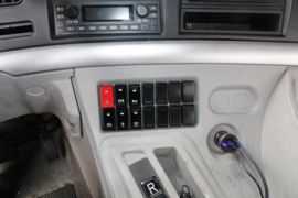 Q1&nbsp;电动牵引车驾驶室图片