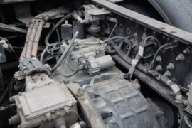 Q1&nbsp;电动牵引车底盘图片