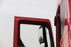 江铃重汽 威龙HV5重卡 460马力 6X4 LNG牵引车(国六)