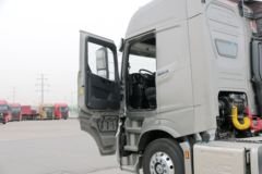 江铃重汽 威龙HV5重卡 520马力 6X4 牵引车(国六)(自动)