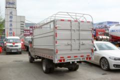 长安跨越王X3 舒适版 1.5L 112马力 3.2米单排仓栅式小卡(SC5031CCYAGD5H)