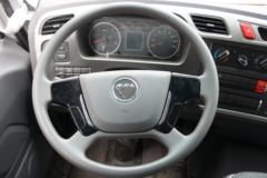 福田 欧航R系 180马力 7.8米厢式载货车(BJ5186XXY-A3)