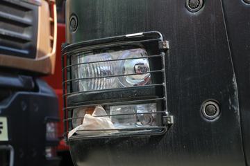 �й����� �ǵ¿�SITRAK G7H�ؿ� 440���� 8X4 6.5����ж��(����)(ZZ3316N306ME1)ͼƬ