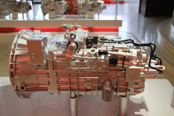 中国重汽HW19710TC 10挡 手动挡变速箱