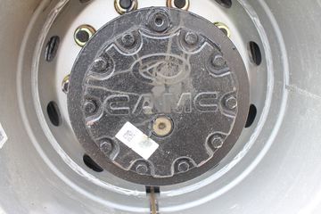 华菱之星&nbsp;自卸车底盘                                                图片