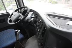 中国重汽 HOWO 375马力 8X4 混凝土搅拌车(亚特重工牌)(TZ5317GJBZN6)