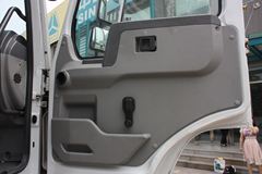 中国重汽 HOWO 375马力 8X4 混凝土搅拌车(亚特重工牌)(TZ5317GJBZN6)