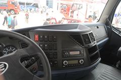 解放 J6P重卡 420马力 6X4 AMT自动挡牵引车(55周年纪念版)(CA4250P66K24T1A3HE)