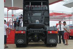 解放 J6P重卡 420马力 6X4 AMT自动挡牵引车(55周年纪念版)(CA4250P66K24T1A3HE)