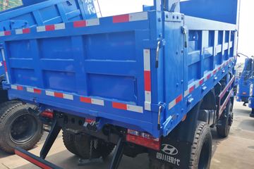 �Ĵ��ִ� ��Խ 140���� 4X2 4.3����ж��ͼƬ