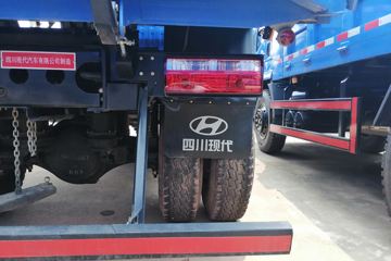 �Ĵ��ִ� ��Խ 140���� 4X2 4.3����ж��ͼƬ