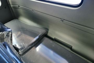 �Ĵ��ִ� ��Խ 140���� 4X2 4.3����ж��ͼƬ