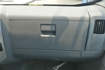 �Ĵ��ִ� ��Խ 140���� 4X2 4.3����ж��ͼƬ