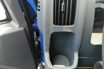 �Ĵ��ִ� ��Խ 140���� 4X2 4.3����ж��ͼƬ