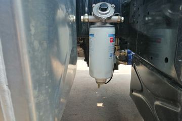 �Ĵ��ִ� ��Խ 140���� 4X2 4.3����ж��ͼƬ