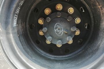 �Ĵ��ִ� ��Խ 140���� 4X2 4.3����ж��ͼƬ