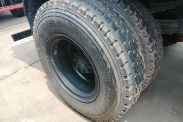 �Ĵ��ִ� ��Խ 140���� 4X2 4.3����ж��ͼƬ