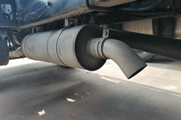 �Ĵ��ִ� ��Խ 140���� 4X2 4.3����ж��ͼƬ