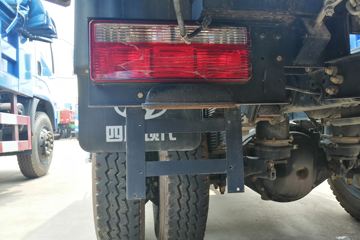 �Ĵ��ִ� ��Խ 115���� 4X2 3.9����ж��(CNJ3040ZPB33V)ͼƬ