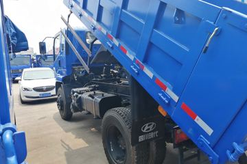 �Ĵ��ִ� ��Խ 115���� 4X2 3.9����ж��(CNJ3040ZPB33V)ͼƬ