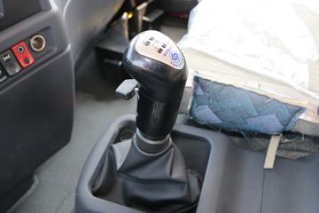 �����ؿ� N6 300���� 8X4 6.5����ж��ͼƬ