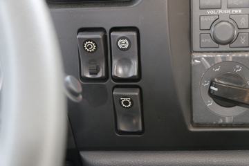 �����ؿ� N6 300���� 8X4 6.5����ж��ͼƬ