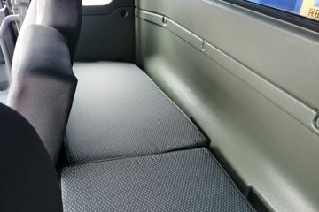 �Ĵ��ִ� ��Խ 115���� 4X2 3.9����ж��(CNJ3040ZPB33V)ͼƬ