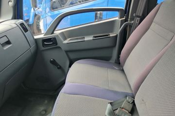 �Ĵ��ִ� ��Խ 115���� 4X2 3.9����ж��(CNJ3040ZPB33V)ͼƬ