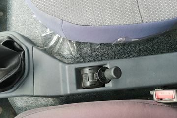 �Ĵ��ִ� ��Խ 115���� 4X2 3.9����ж��(CNJ3040ZPB33V)ͼƬ