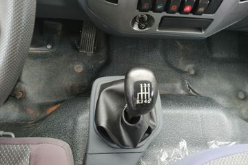 �Ĵ��ִ� ��Խ 115���� 4X2 3.9����ж��(CNJ3040ZPB33V)ͼƬ